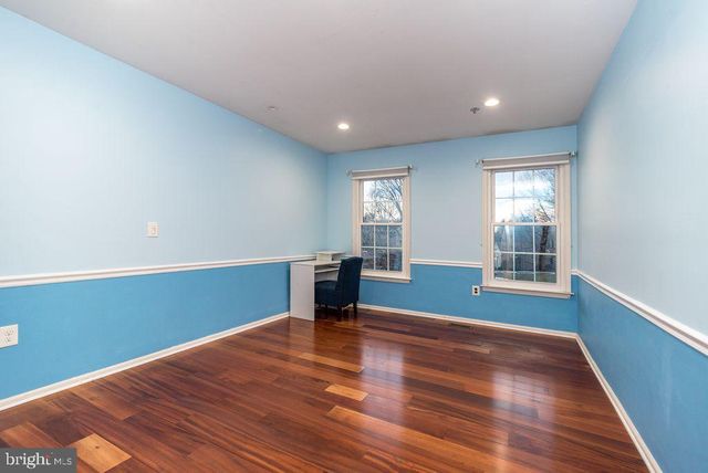 1363 LEXINGTON DR, Yardley, PA 19067