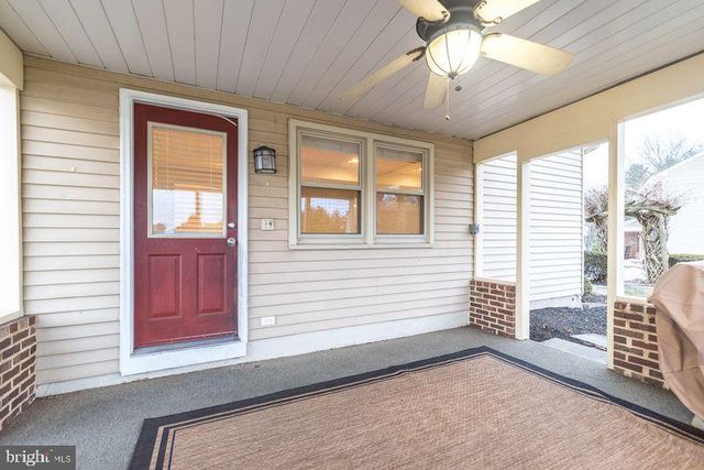 1363 LEXINGTON DR, Yardley, PA 19067