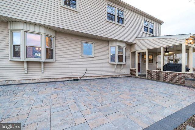 1363 LEXINGTON DR, Yardley, PA 19067