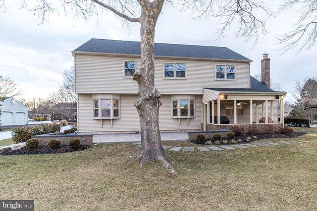 1363 LEXINGTON DR, Yardley, PA 19067