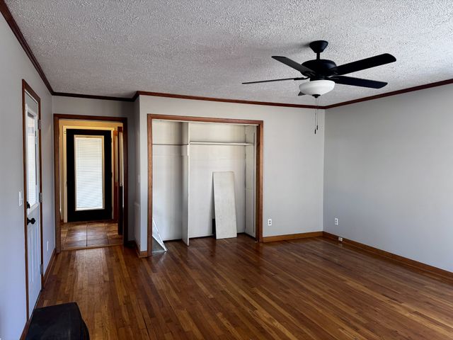 211 Church St, Loretto, TN 38469