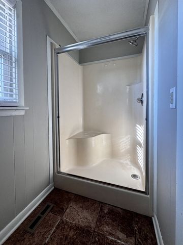 211 Church St, Loretto, TN 38469