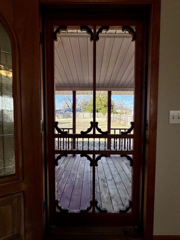 211 Church St, Loretto, TN 38469