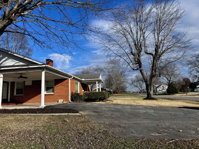 211 Church St, Loretto, TN 38469