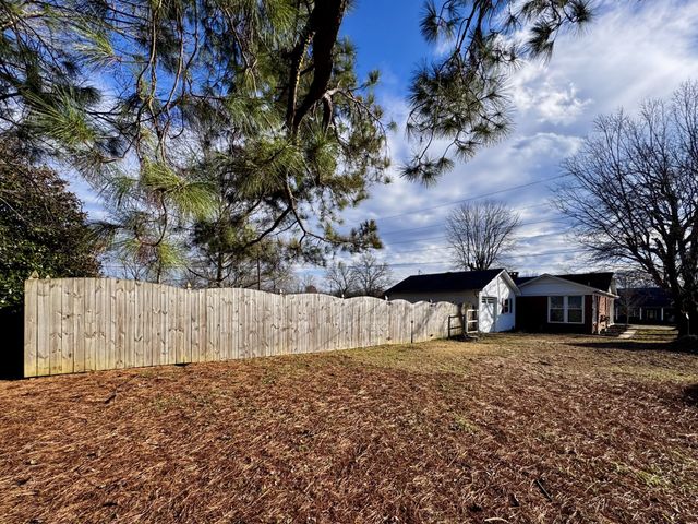 211 Church St, Loretto, TN 38469