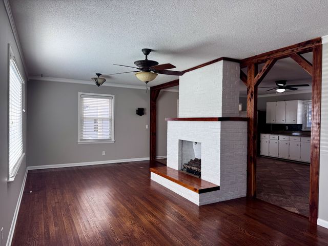 211 Church St, Loretto, TN 38469