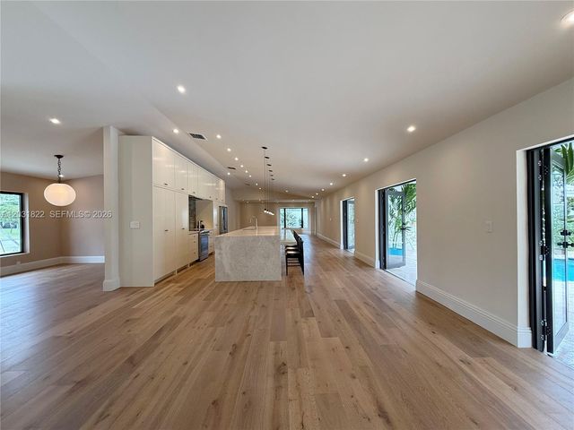 8845 SW 176th Terrace, Palmetto Bay, FL 33157