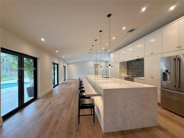 8845 SW 176th Terrace, Palmetto Bay, FL 33157