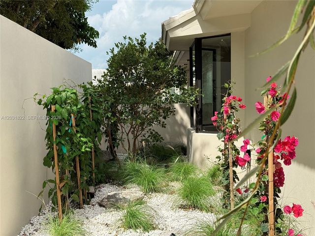 8845 SW 176th Terrace, Palmetto Bay, FL 33157