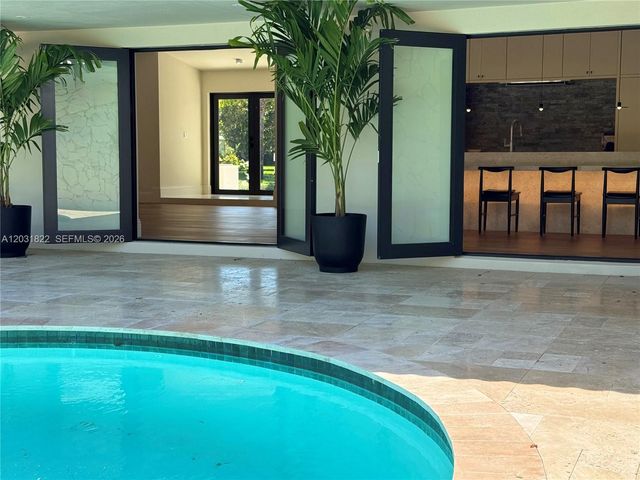 8845 SW 176th Terrace, Palmetto Bay, FL 33157