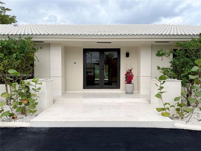8845 SW 176th Terrace, Palmetto Bay, FL 33157