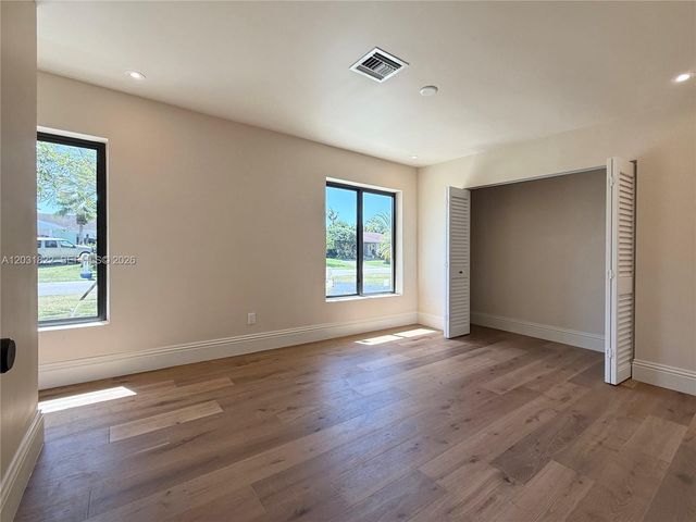 8845 SW 176th Terrace, Palmetto Bay, FL 33157