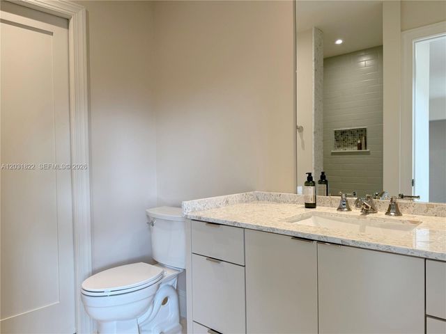 8845 SW 176th Terrace, Palmetto Bay, FL 33157