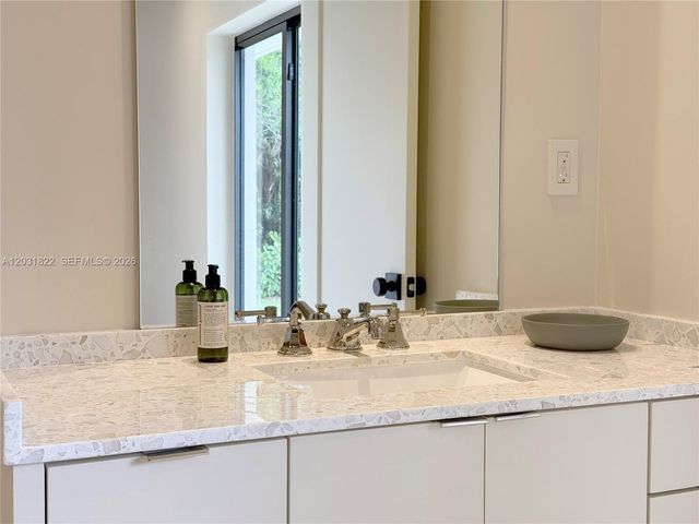 8845 SW 176th Terrace, Palmetto Bay, FL 33157