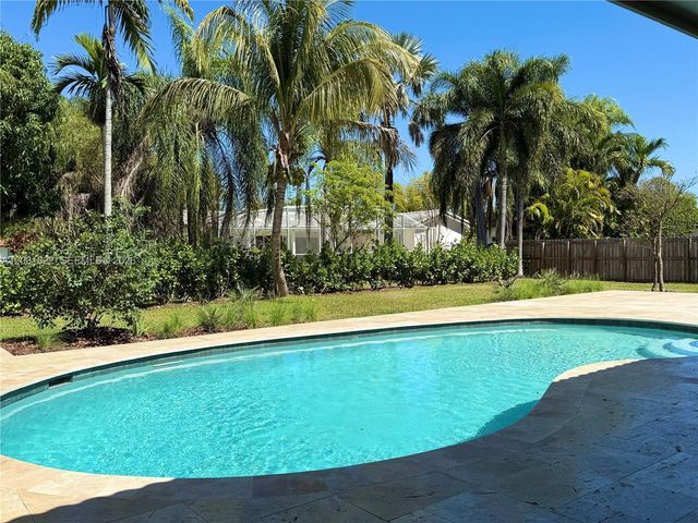 8845 SW 176th Terrace, Palmetto Bay, FL 33157