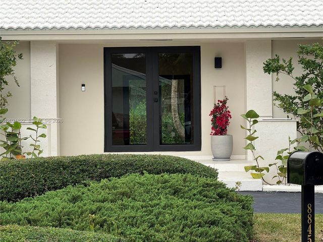 8845 SW 176th Terrace, Palmetto Bay, FL 33157