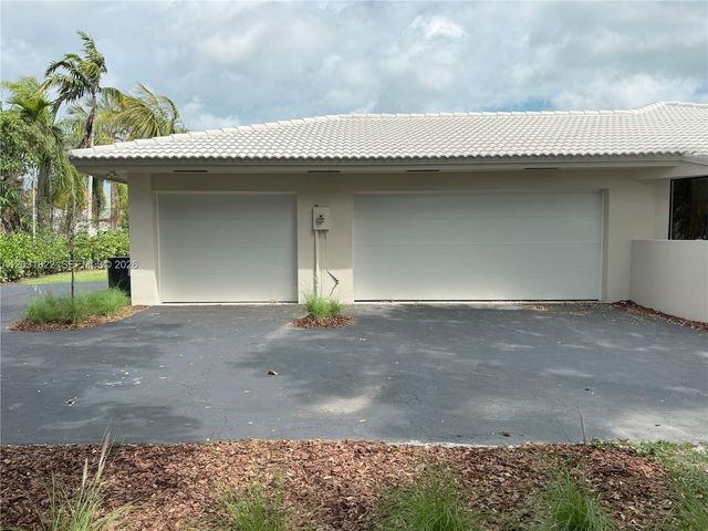 8845 SW 176th Terrace, Palmetto Bay, FL 33157