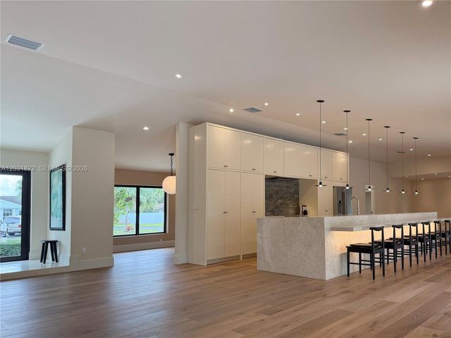 8845 SW 176th Terrace, Palmetto Bay, FL 33157