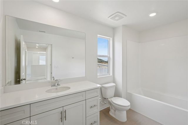 12826 Olympus Circle, Corona, CA 92883