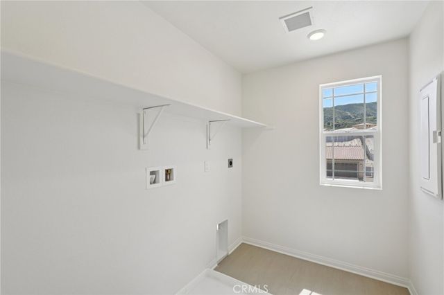 12826 Olympus Circle, Corona, CA 92883