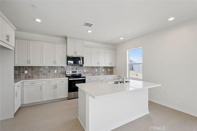 12826 Olympus Circle, Corona, CA 92883