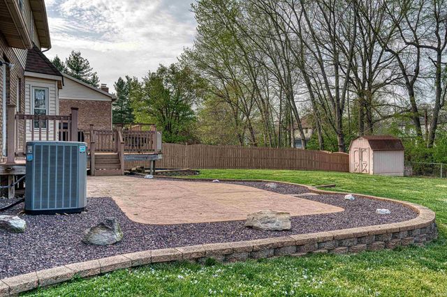 214 Brookview Drive, Evansville, IN 47711