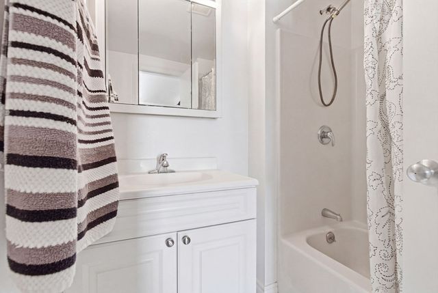218 South 9, Waltham, MA 02453