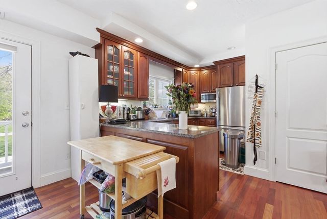 218 South 9, Waltham, MA 02453