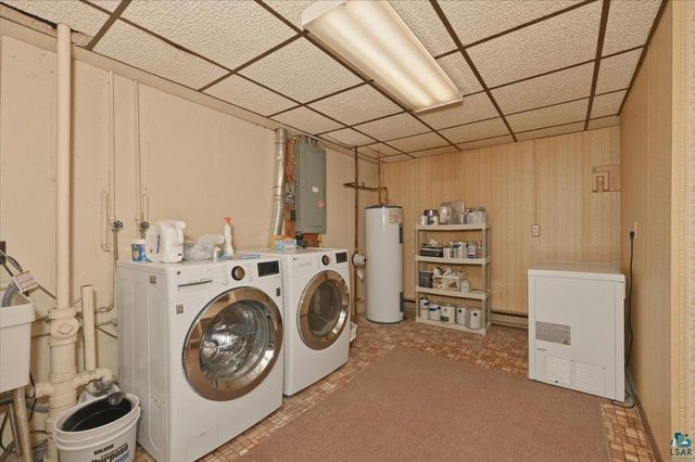 3003 Hughitt Ave, Superior, WI 54880