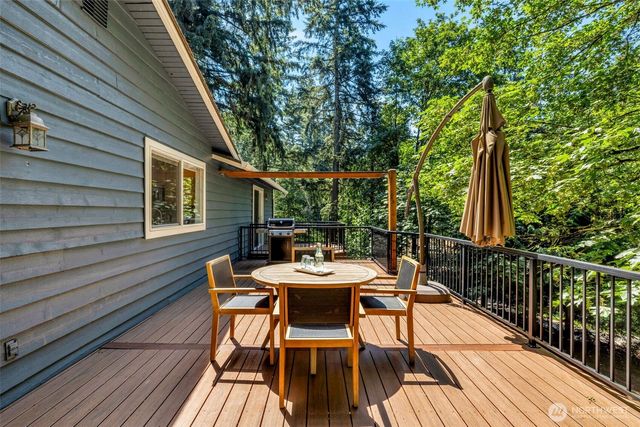 15727 154th Avenue NE, Woodinville, WA 98072
