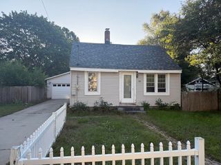 2744 Huizenga Street, Muskegon, MI 49444