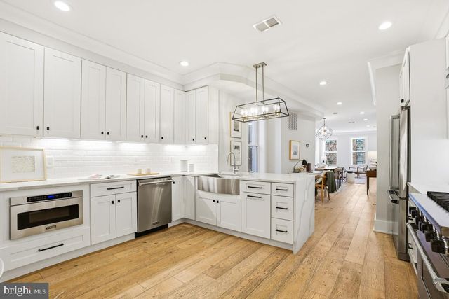 750 13TH ST SE, Washington, DC 20003