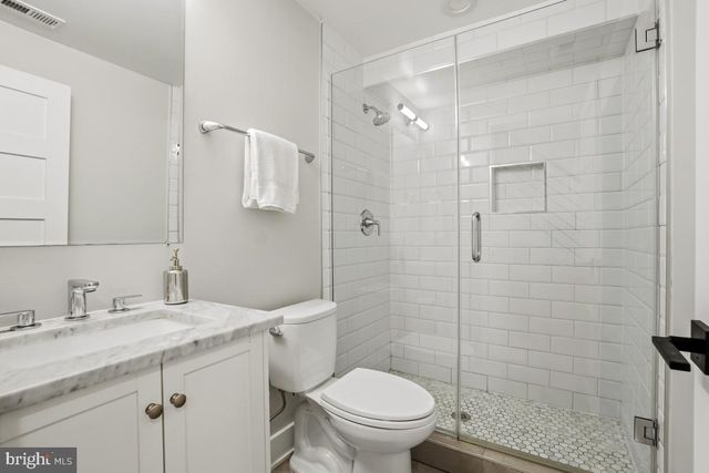 750 13TH ST SE, Washington, DC 20003