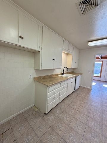 1212 Patton Dr, Odessa, TX 79761