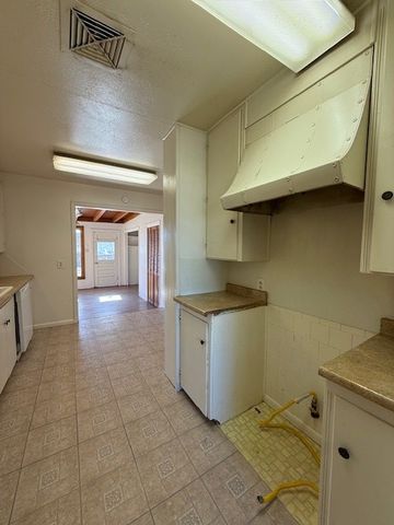 1212 Patton Dr, Odessa, TX 79761