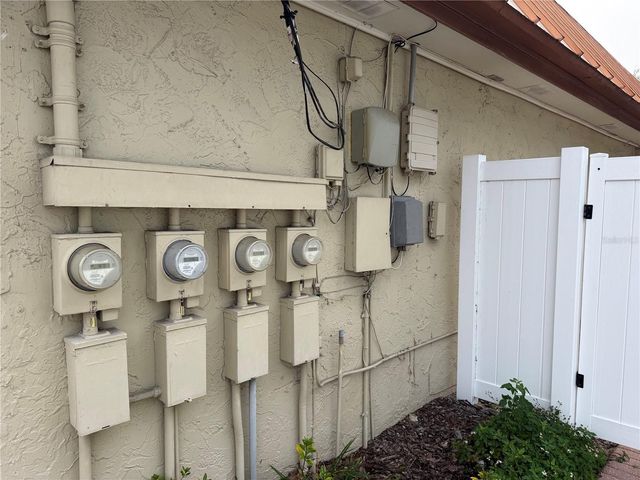 1302 W BUSCH BOULEVARD, Tampa, FL 33612