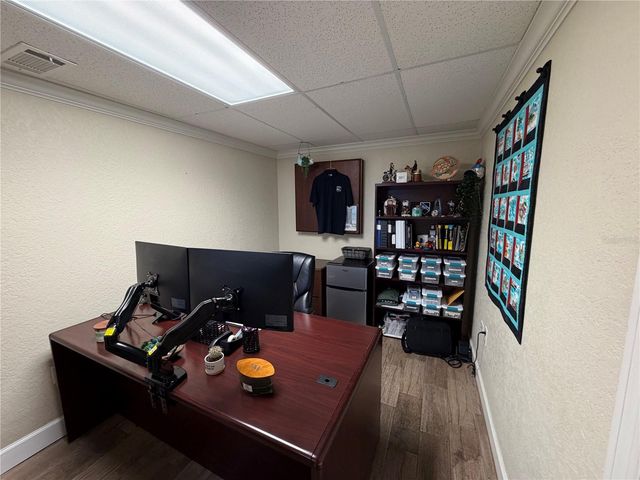 1302 W BUSCH BOULEVARD, Tampa, FL 33612