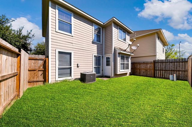 12659 Ashford River, Houston, TX 77072
