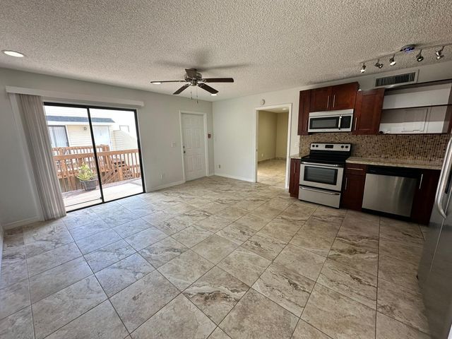 637 Executive Center Drive N203, West Palm Beach, FL 33401