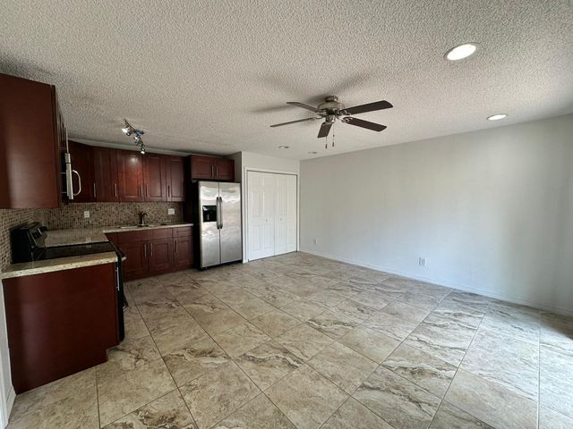 637 Executive Center Drive N203, West Palm Beach, FL 33401