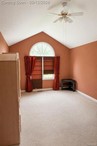 22119 Oakwood Drive, Brownstown, MI 48193