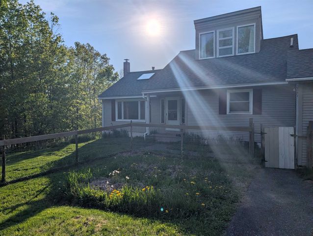 153 Trombley Hill Road, Hyde Park, VT 05655