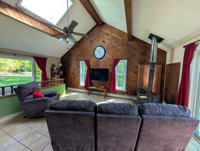 153 Trombley Hill Road, Hyde Park, VT 05655