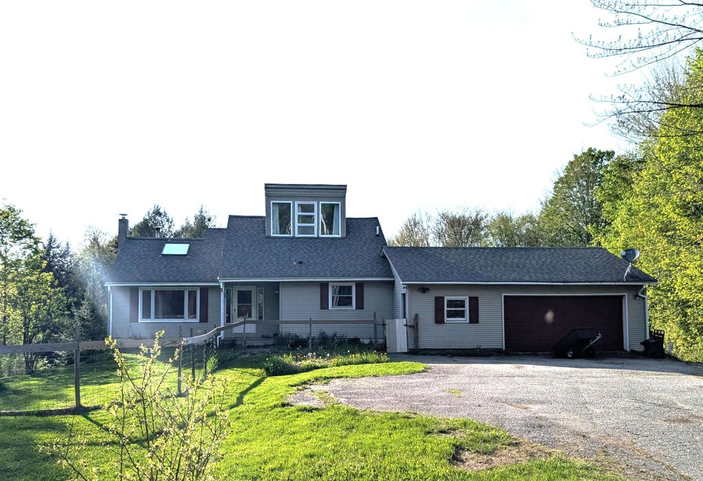 153 Trombley Hill Road, Hyde Park, VT 05655