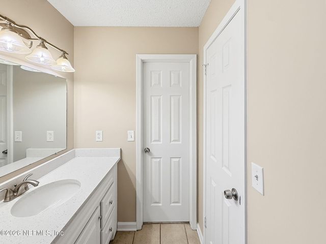 10474 INDIAN WALK Road, Jacksonville, FL 32257