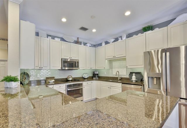 6303 VISTA VERDE DRIVE E, Gulfport, FL 33707