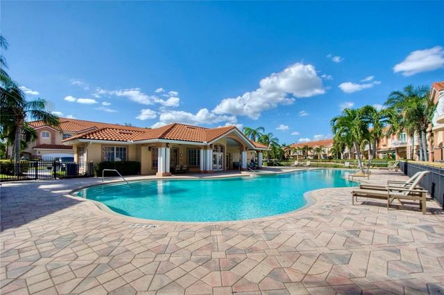 6303 VISTA VERDE DRIVE E, Gulfport, FL 33707