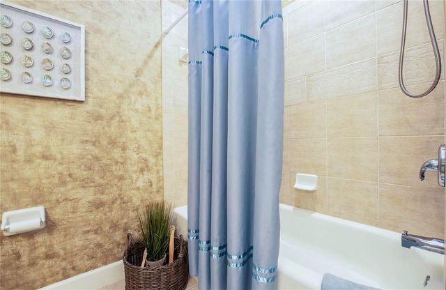 6303 VISTA VERDE DRIVE E, Gulfport, FL 33707