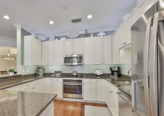 6303 VISTA VERDE DRIVE E, Gulfport, FL 33707