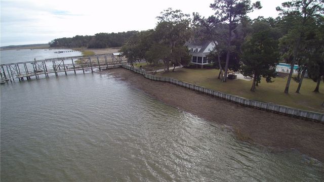 1231 Riverpoint Lane NE, Townsend, GA 31331